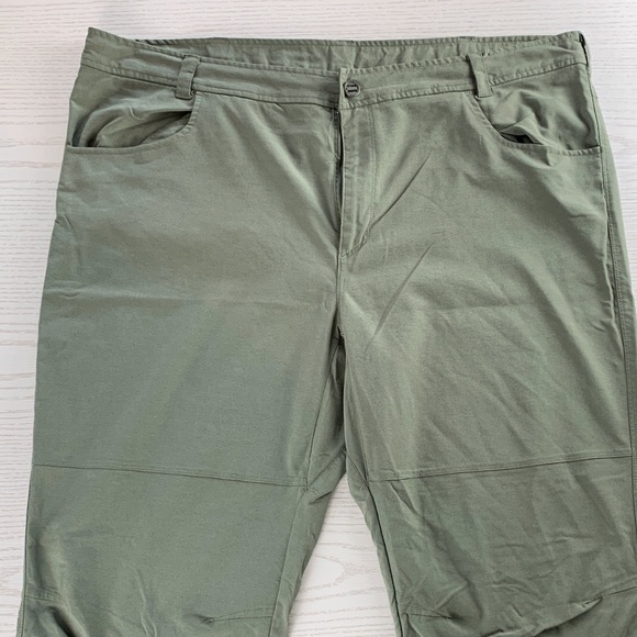 Columbia men’s pants. NWOT - Picture 3 of 5
